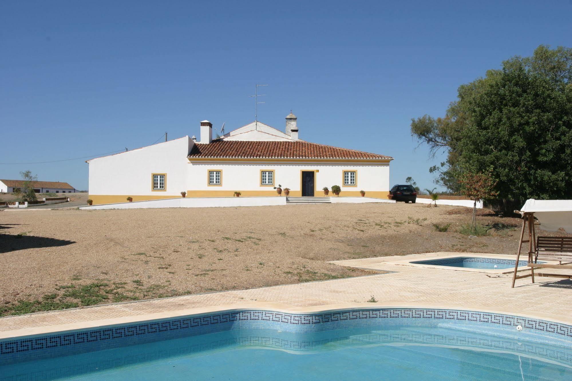 HOTEL MONTE DA CORTE LIGEIRA CABEÇA GORDA 4* (Portugal) foto